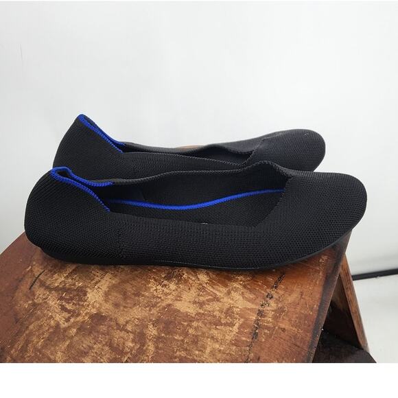 Rothy's Classic Black Round Toe Black Flats Size 8.5 - Picture 2 of 7